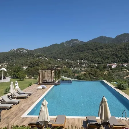 Greenery With Shared Pool In Marmaris