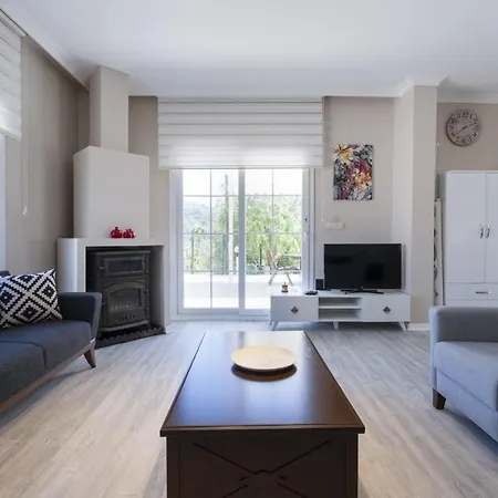 Villa Greenery With Shared Pool In